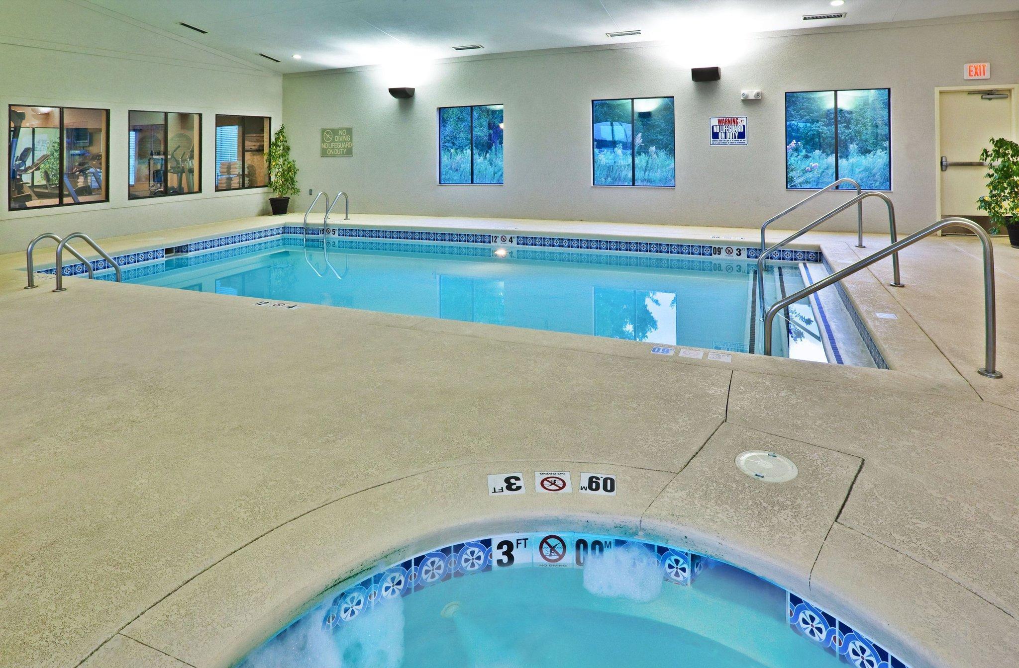 Holiday Inn Express Hotel & Suites Muskogee By Ihg Exterior foto